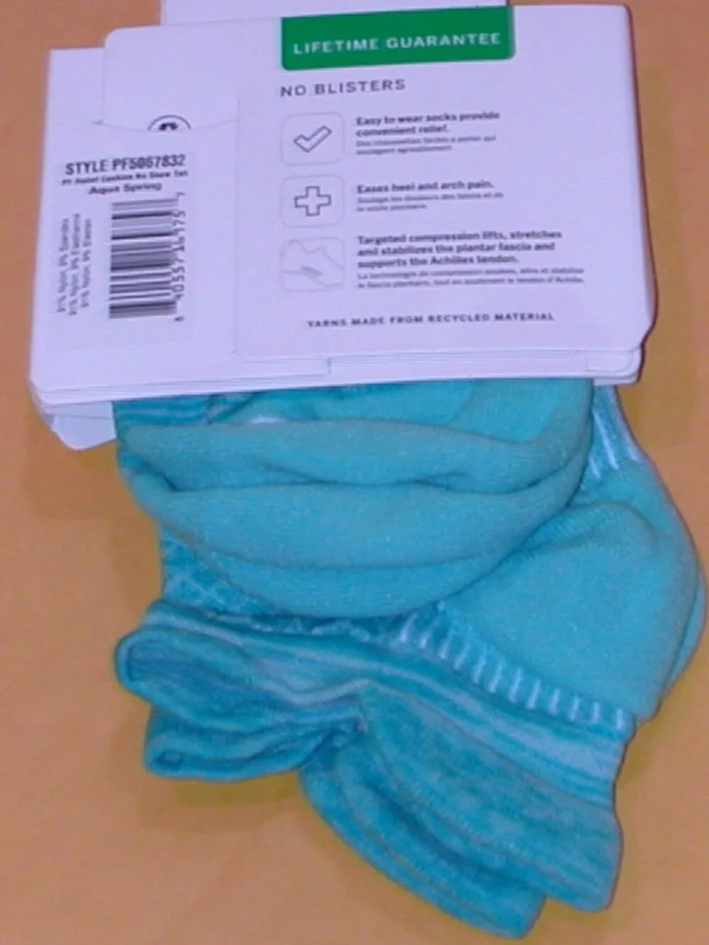 Feetures - Plantar Fasciitis Relief Light Cushion No Show Tab Socks Size Medium